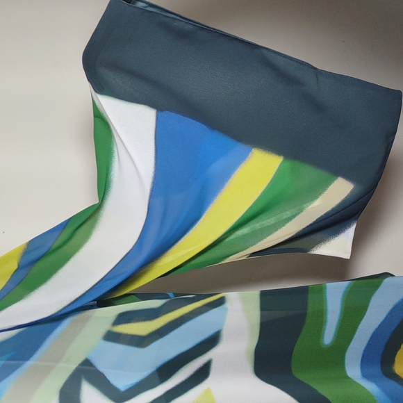 Chico's Black Label Print Chiffon Asymmetrical Top - Picture 2 of 7